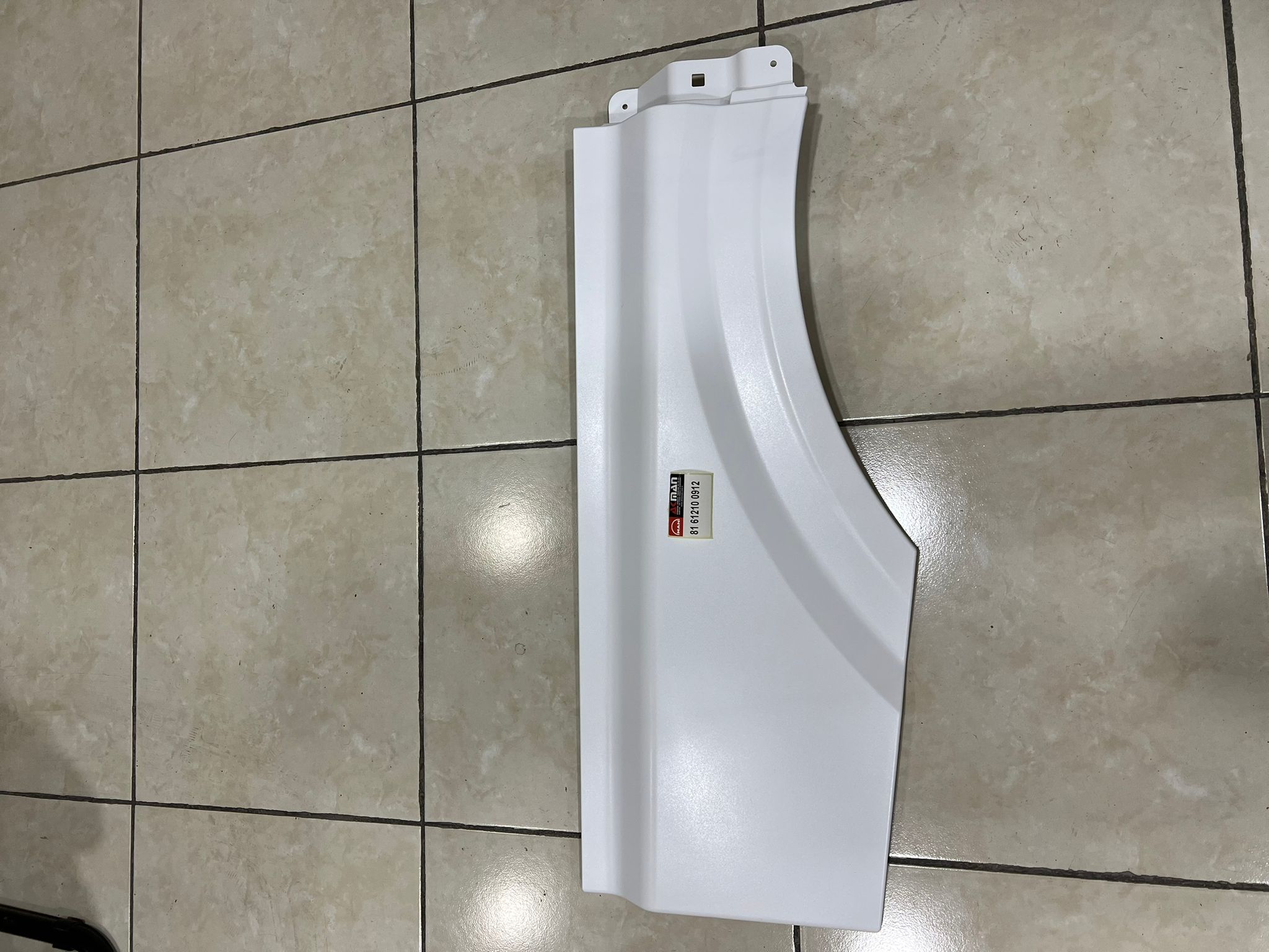 TGS/TGX EURO 6 ÇAMURLUK UZATMASI SAĞ